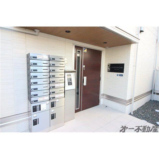 SERENOM（ｾﾚﾉﾑ）（102） エントランス