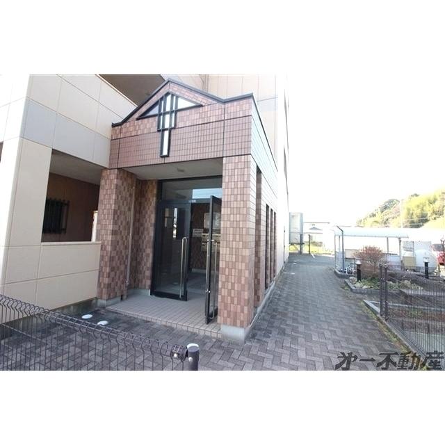 ロジュモ（ＬＯＧＥＭＥＮＴ）（303） エントランス