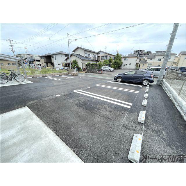 エフォート（103） 駐車場