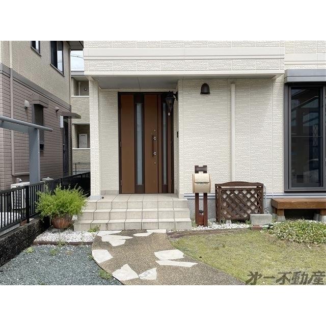 藤枝市高柳一戸建 エントランス