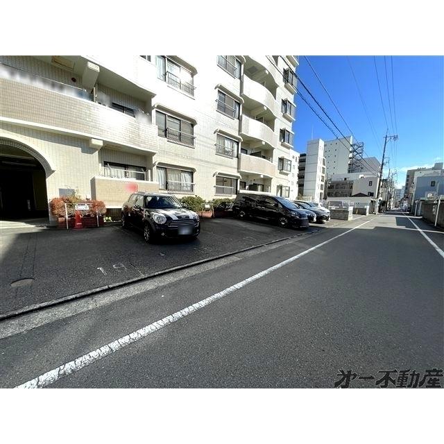レジデンス両替町（703） 駐車場