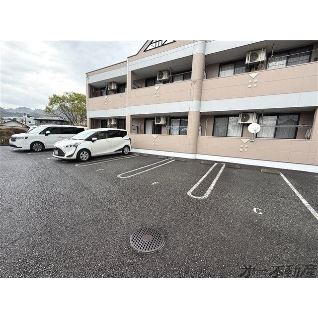 パークフロント大門（103） 駐車場