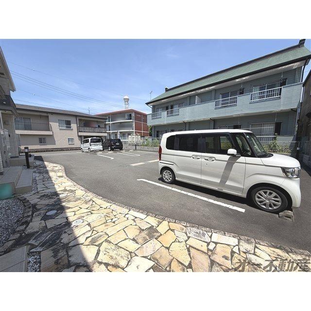 カノン（103） 駐車場