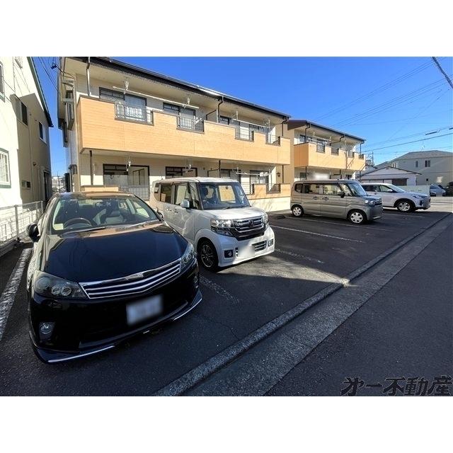 グランシャリオM（20C） 駐車場