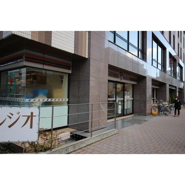 セブン-イレブン静岡駅南口店：120m