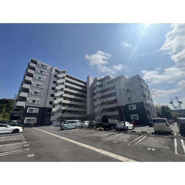 エンブルヒルズ駿河台