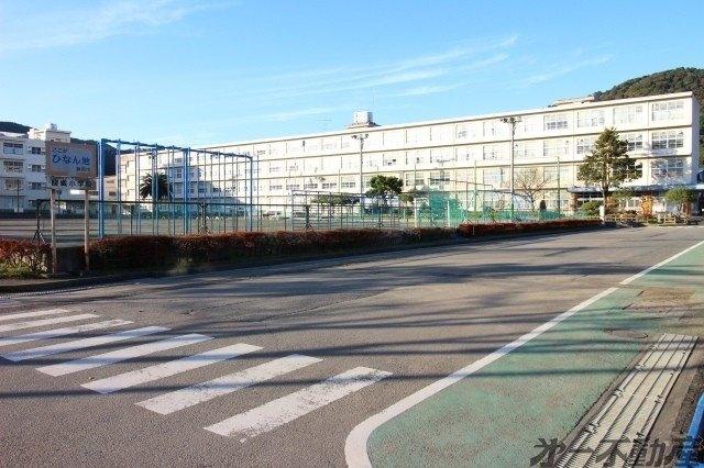 静岡市立服織小学校