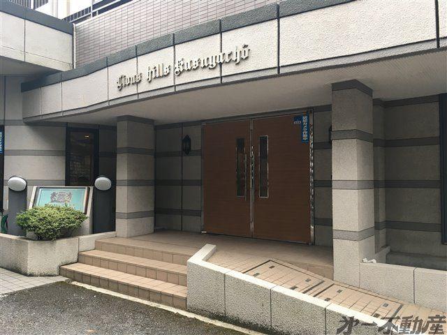 ライオンズヒルズ春日町 エントランス
