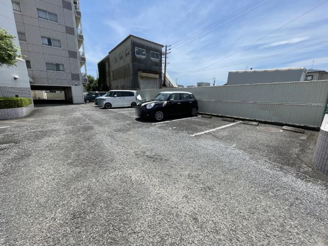 フジパレス豊田壱番館 駐車場