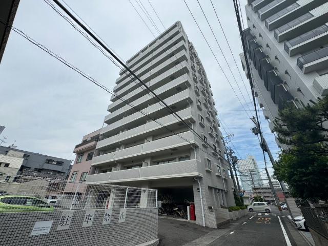 マインズタウン・ファミール稲川 駐車場