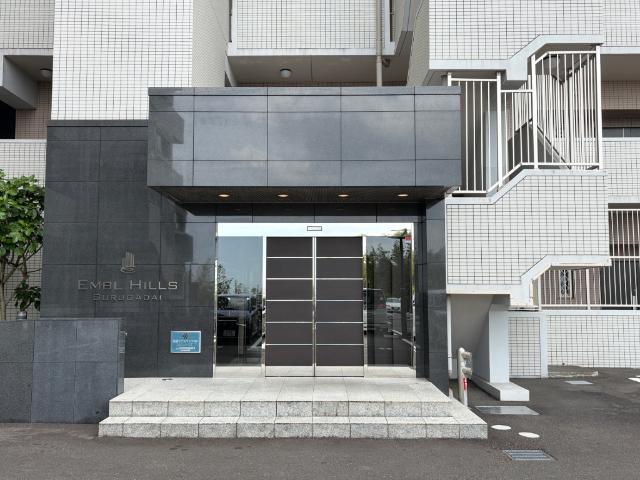 エンブルヒルズ駿河台 エントランス