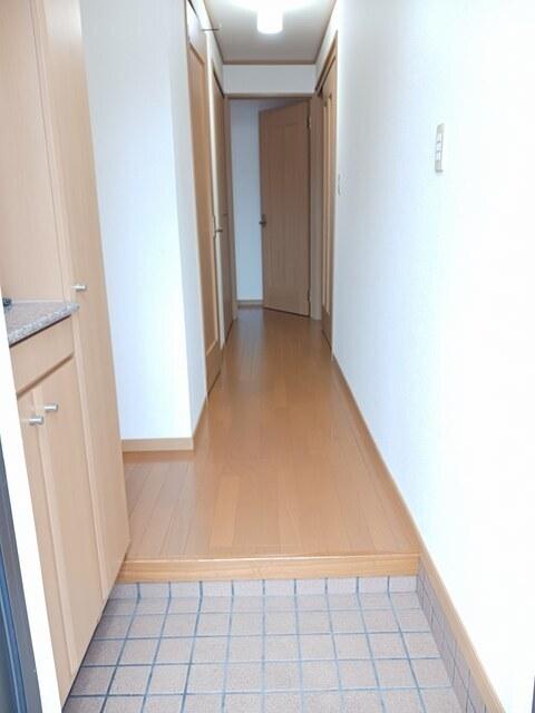 サンヒルズＡ（101） 玄関