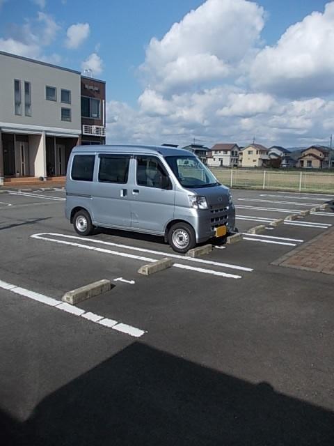 メゾンフランＢ（102） 駐車場