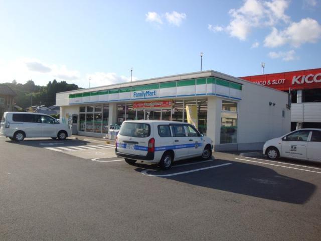 ファミリーマート　豊岡昭和町店：750m