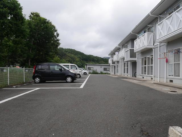 フレグランス　メイビー　A棟（105） 駐車場