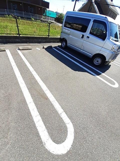ヴィラ　プリムローズ（102） 駐車場
