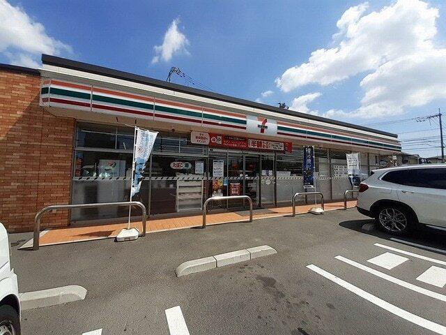 セブンイレブンさん：500m