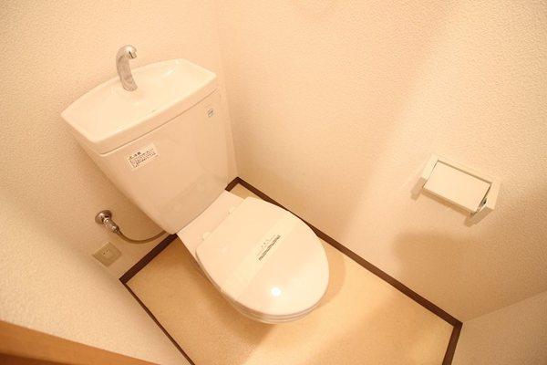 フィオーレ弐番館 トイレ
