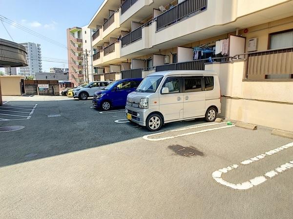 アークヒルズ 駐車場