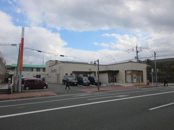 西日本シティ銀行自由ケ丘支店：872m