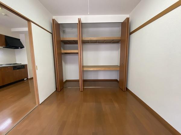 パークアベニュー自由ヶ丘 収納