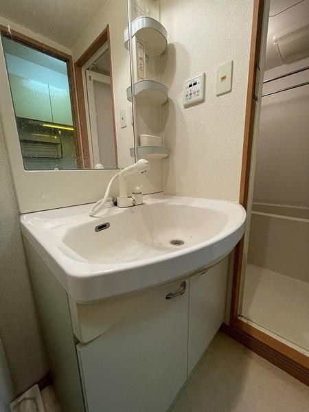 ロイヤルヒルズタワー 部屋画像