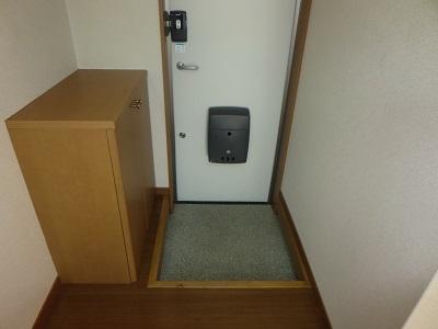 ビオス赤間（QR） 玄関