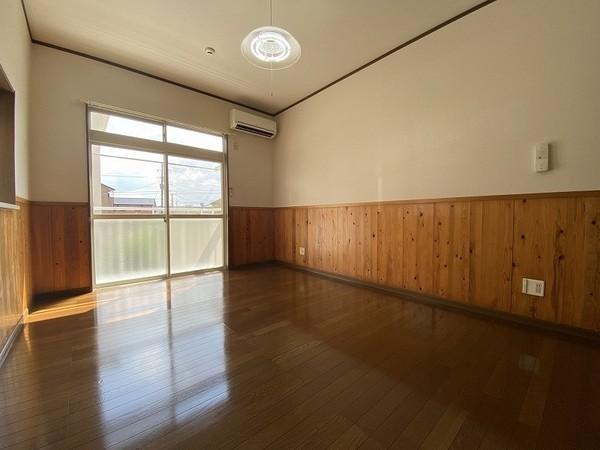 ﾊﾟﾚｽL&L 部屋画像