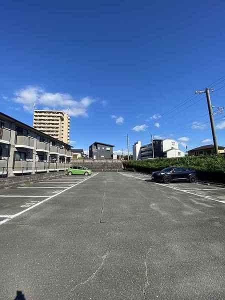 PIA欅　A棟 駐車場