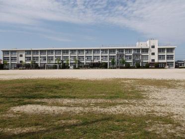 広渡小学校：1100m