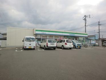 ファミリーマート宗像東郷五丁目店：412m