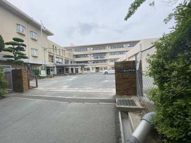 宗像市立城山中学校：1081m