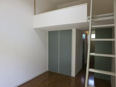 シャレーフロレスタ 部屋画像