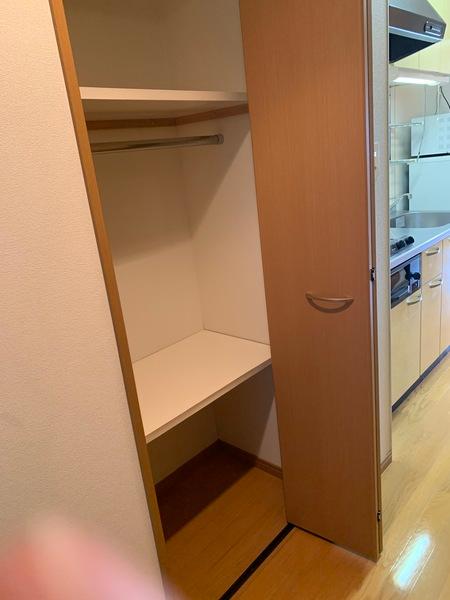 ロイヤルヒルズタワー 部屋画像