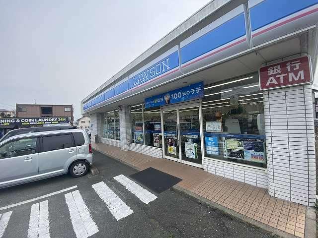 ローソンくりえいと宗像店：598m