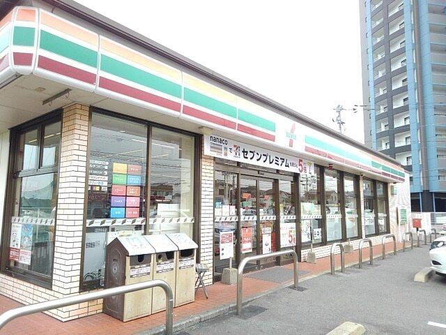 セブンイレブン：400m