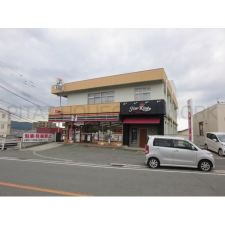 セブンイレブン宗像赤間郵便局前店：162m