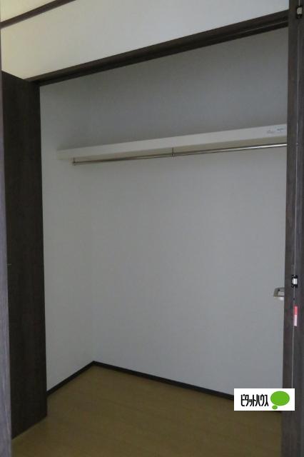 ヴィラージュ海老島A（102） 収納