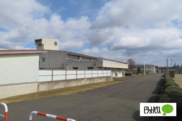 金ケ崎町立金ケ崎小学校：538m