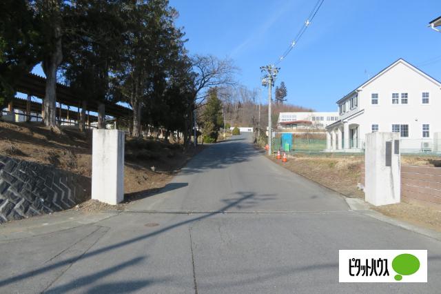 金ケ崎町立金ケ崎中学校：2057m