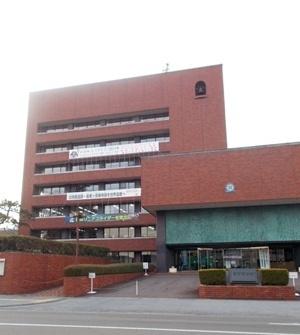 奥州市役所：700m