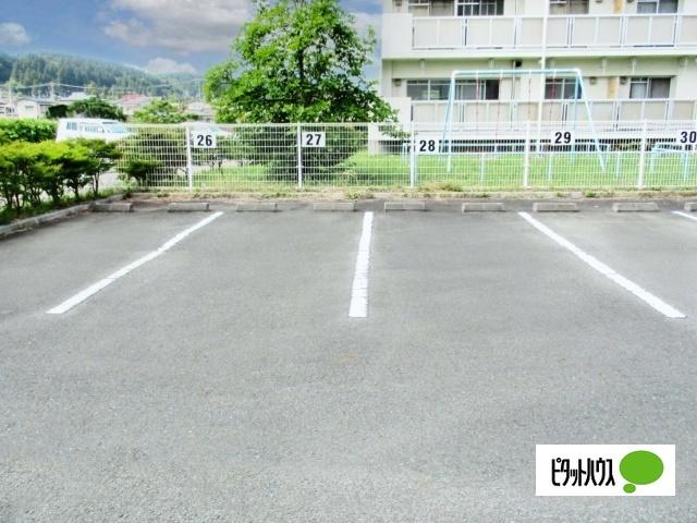 ビレッジハウス前沢2号棟（505） 駐車場