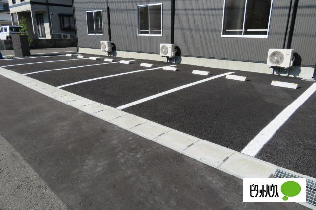 Premiere水沢(プルミエール)Ⅱ（102） 駐車場