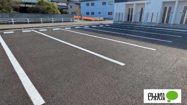 East Village Ⅰ棟（205） 駐車場