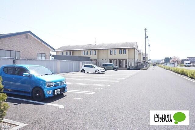 プレミアハウスあてるいA棟（206） 駐車場
