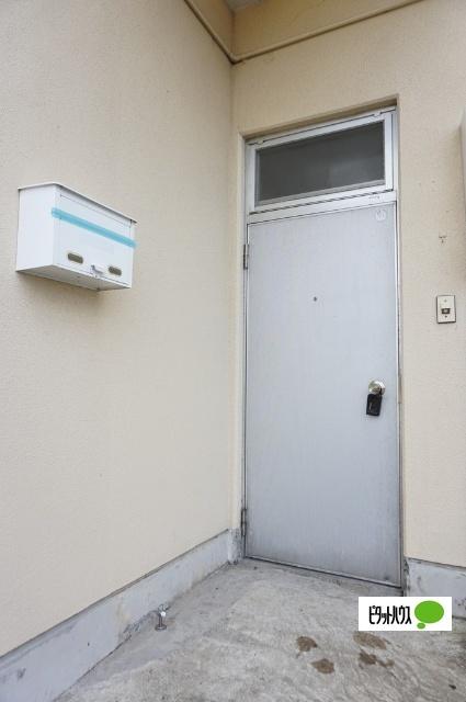アパートルンルン東棟（2） エントランス
