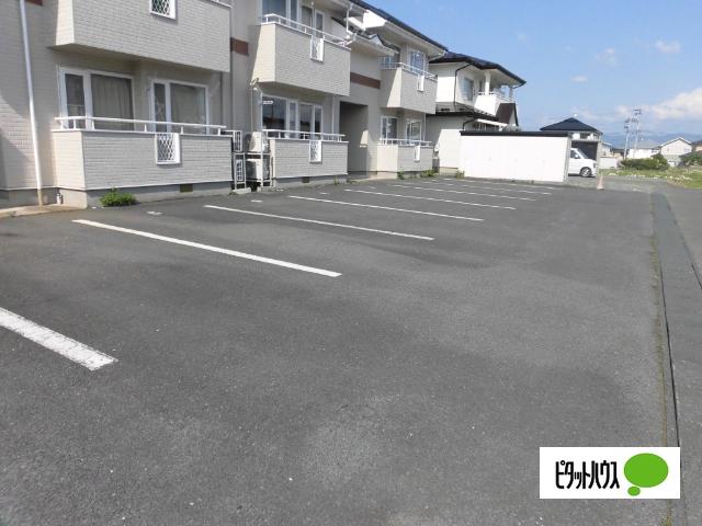 コーポ小野Ⅱ（E） 駐車場