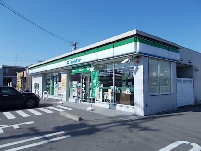 ファミリーマート岐阜北鶉店：550m