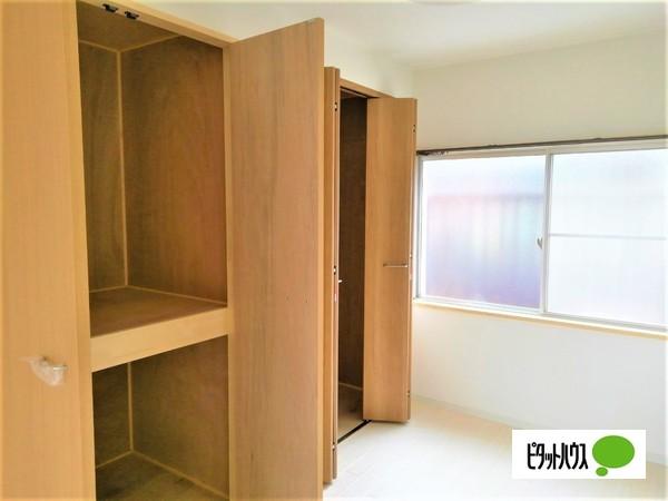 川西市下加茂テラスハウス（1） 収納