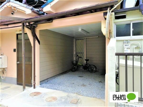 川西市下加茂テラスハウス（1） 駐車場